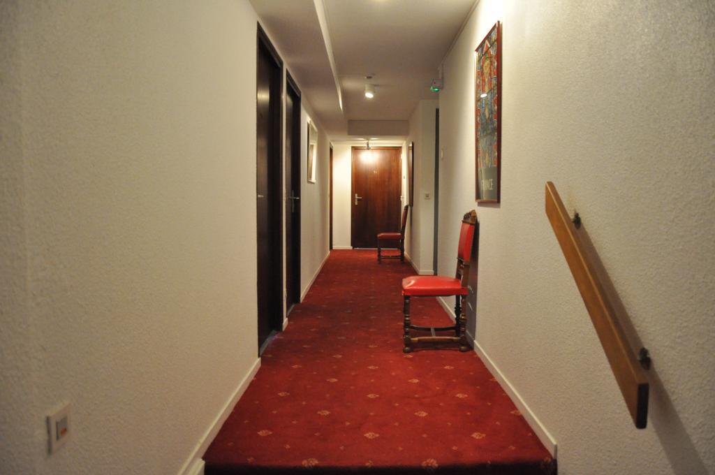 Hotel Le Feug コンブルー エクステリア 写真